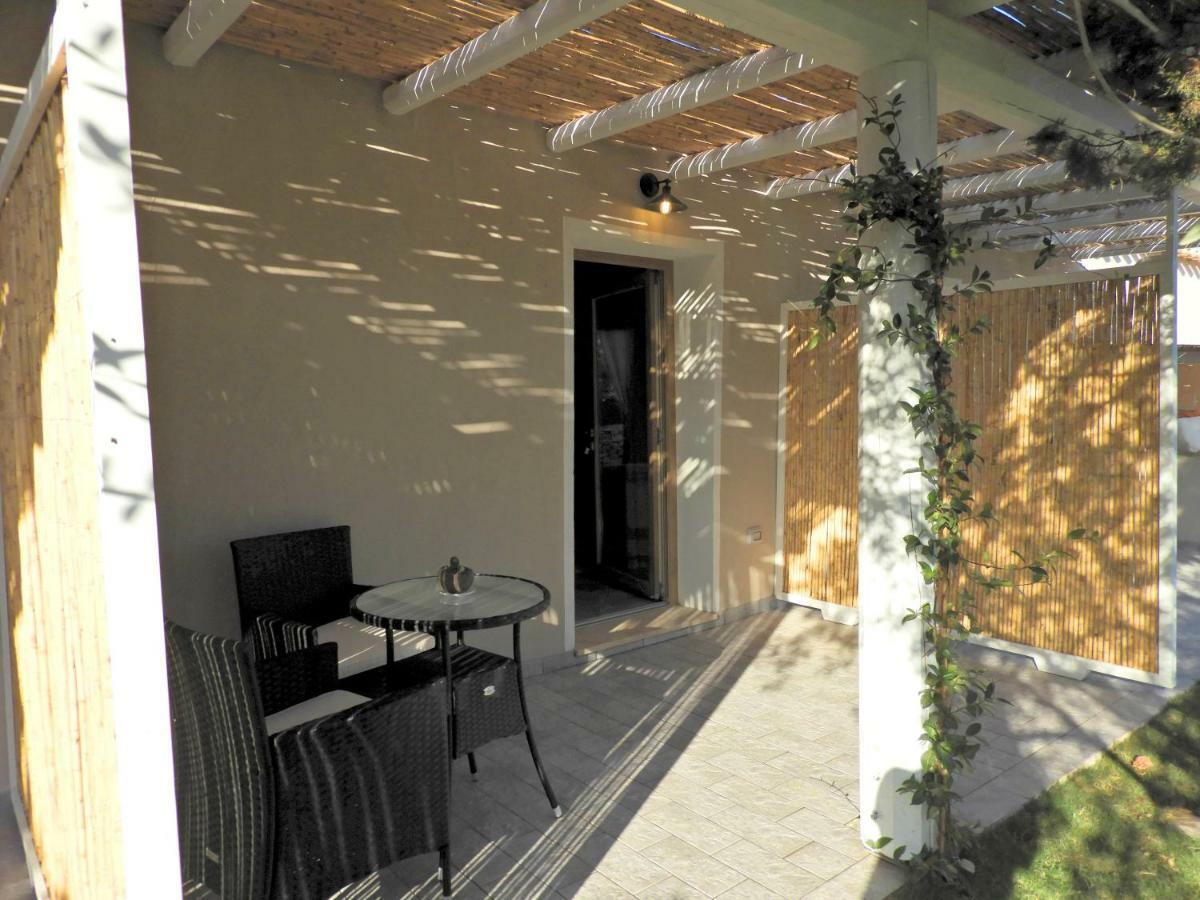 Acquamaris Tuerredda Bed & Breakfast Теулада Екстериор снимка