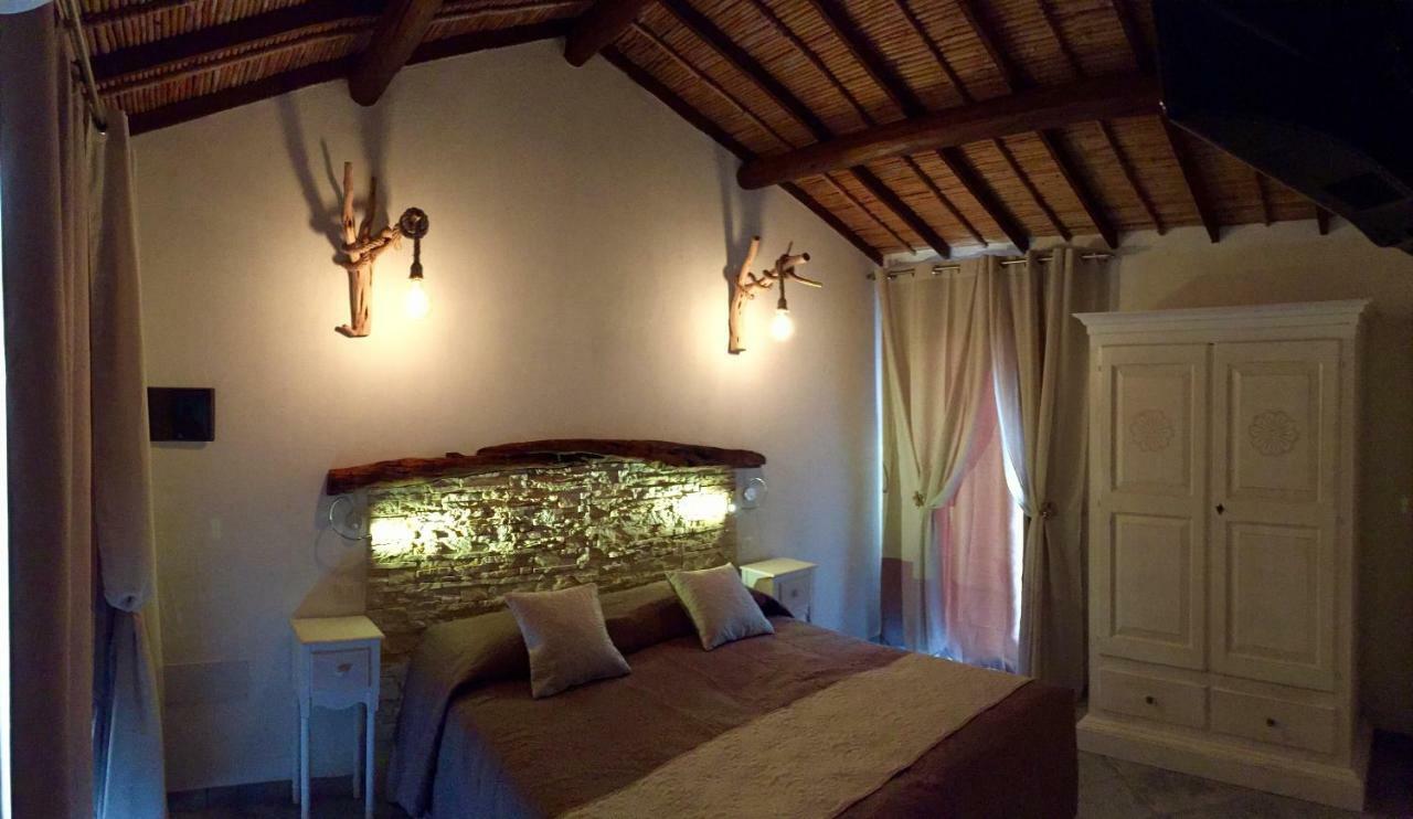 Acquamaris Tuerredda Bed & Breakfast Теулада Екстериор снимка